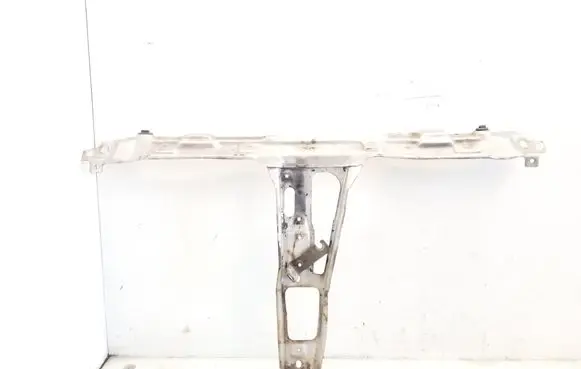 Radiator mount bracket