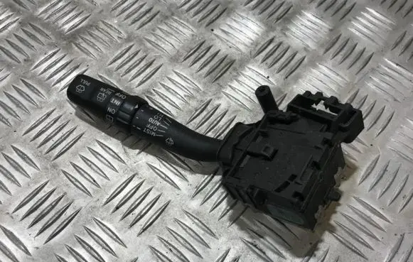 Toyota Avensis T250 Wiper control stalk 8465205170 84652-05170
