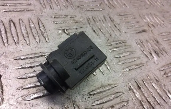 BMW 2 F22 F23 Air quality sensor 9240180
