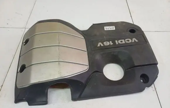 Chevrolet Captiva Engine cover (trim) 