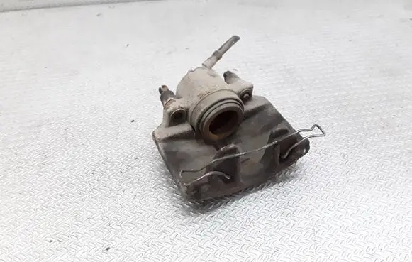 Volkswagen Touran I Front brake caliper