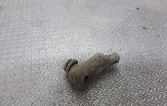 Citroen C4 I Windscreen/windshield washer pump