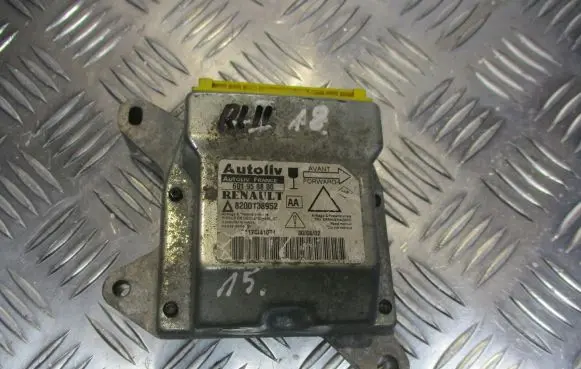 Renault Laguna II Airbag control unit/module 8200138952