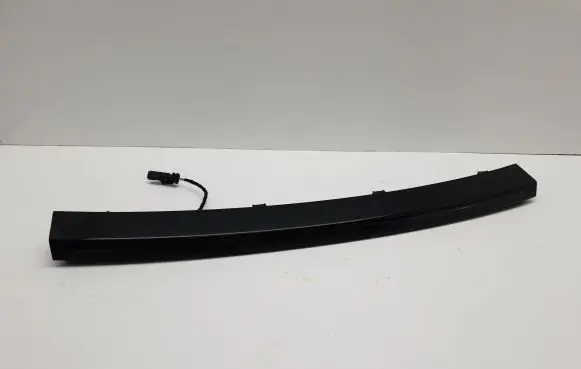 Land Rover Discovery Sport Third/center stoplight FK7213A613AC AH018198 01215800