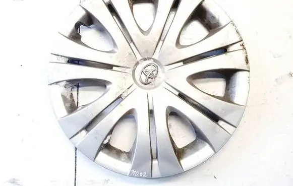 Toyota Auris 150 R16 wheel hub/cap/trim 4260202220