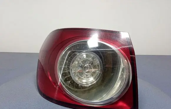 Volkswagen Golf IV Rear/tail lights 5M0945095K