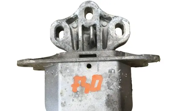 BMW 1 F40 Gearbox mount 6853453 121119 17276810