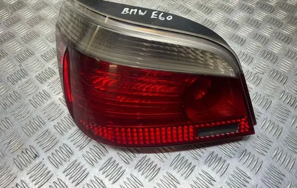 BMW 5 E60 E61 Rear/tail lights 6910767 E3159S