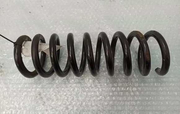 Mercedes-Benz C W203 Rear coil spring