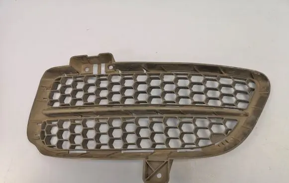 Front bumper lower grill