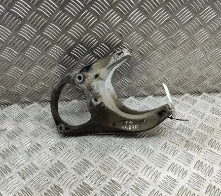 Porsche Macan (95B) Engine mounting bracket 95B399331B
