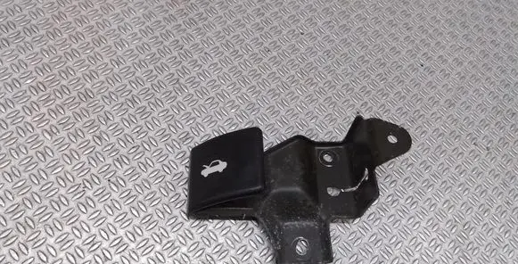 Nissan X-Trail T30 Engine bonnet (hood) release handle