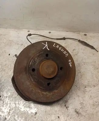 Renault Laguna I Rear wheel hub