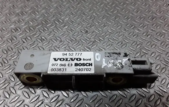 Volvo V70 Airbag deployment crash/impact sensor 9452777
