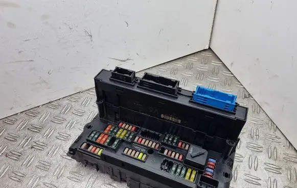 BMW 7 F01 F02 F03 F04 Comfort/convenience module 9228490 61359228490 9210861