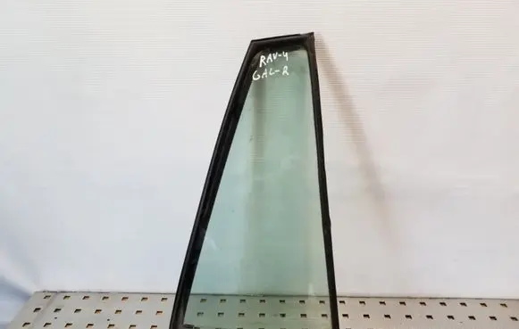 Toyota RAV 4 (XA20) Rear vent window glass 