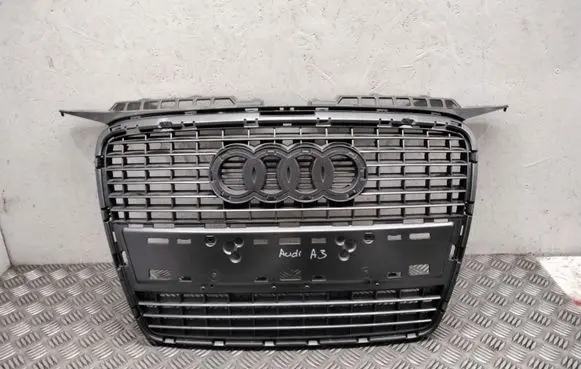 Audi A3 S3 8P Front bumper upper radiator grill 8P4853651A