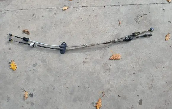 Ford Focus Gear shift cable linkage 