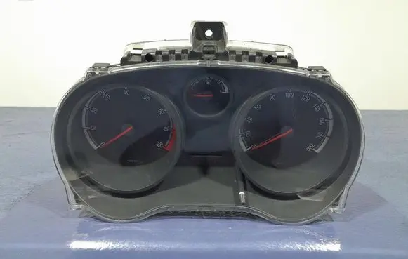 Opel Corsa D Speedometer (instrument cluster) 13312031