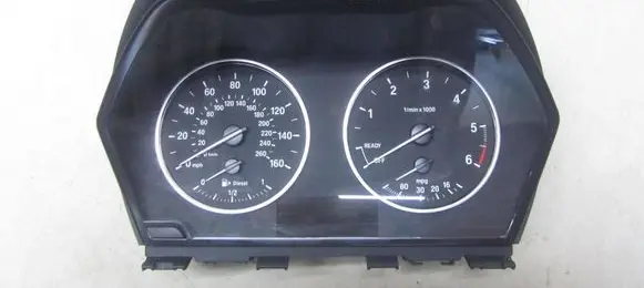 Speedometer (instrument cluster)