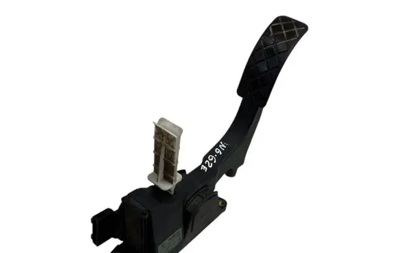 Volkswagen Golf IV Accelerator throttle pedal 1J1721503K 0281002342 085102711YB3