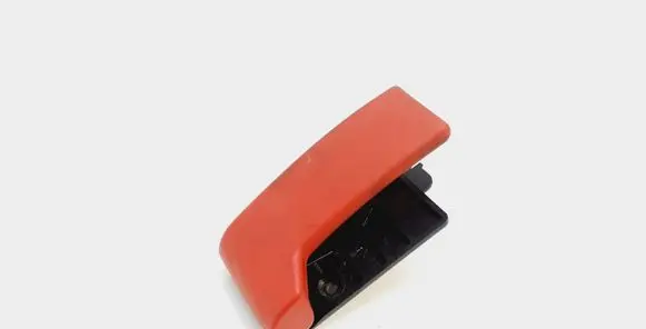 Mercedes-Benz CLS C219 Engine bonnet (hood) release handle