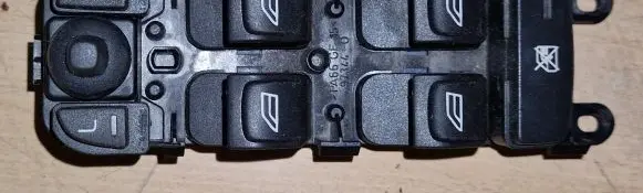 Volvo V70 Electric window control switch 30773269