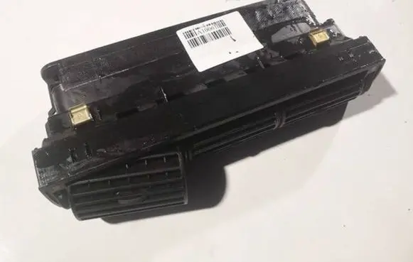 Audi 100 S4 C4 Dash center air vent grill 4a1820951b