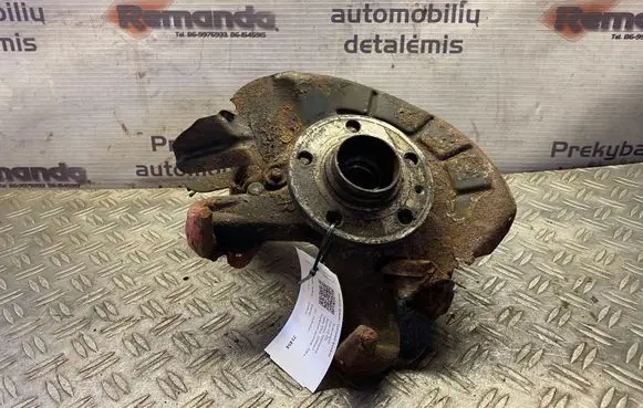 Volkswagen Polo Front wheel hub