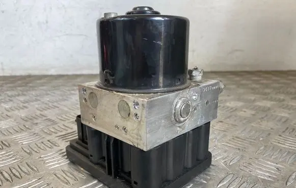 Opel Astra J ABS Pump 13370782 10020604334 219207821212972M1