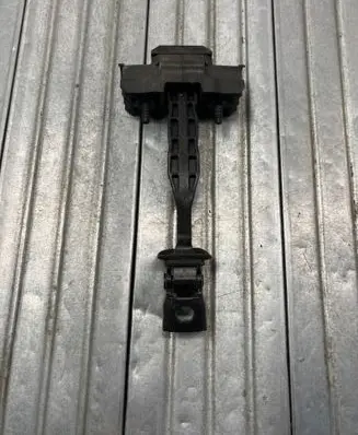BMW X3 G01 Front door check strap stopper 7390686