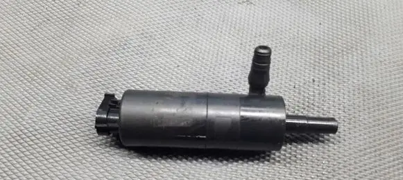 Opel Omega B1 Windscreen/windshield washer pump 90508709