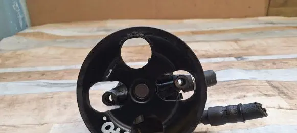 Mitsubishi Space Star Power steering pump