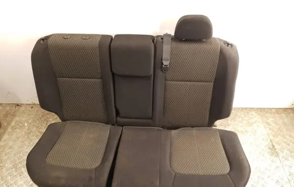 Nissan X-Trail T31 Rear seat
