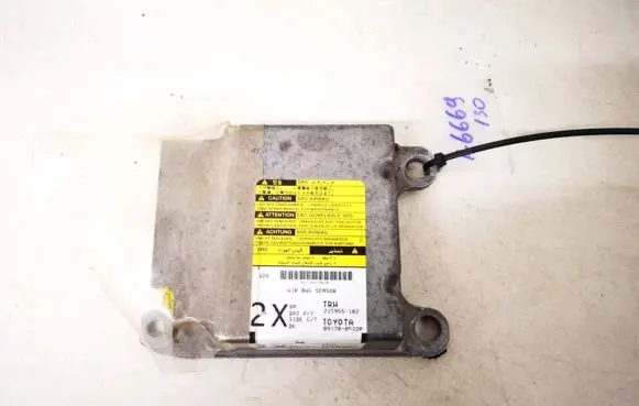 Toyota Avensis T250 Airbag control unit/module 8917005220 89170-05220