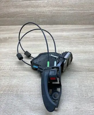 Mazda 6 Front door lock 6030214
