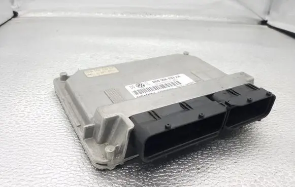 Volkswagen PASSAT B5.5 Engine control unit/module ECU 06B906033AA 5WP4010904