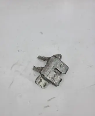 Toyota Yaris Loading door lock 
