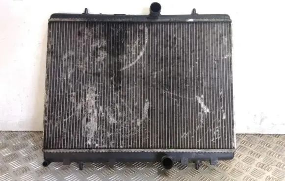 Citroen C4 I Picasso Coolant radiator 9680533480