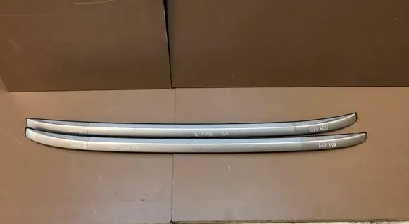 Roof bar rail