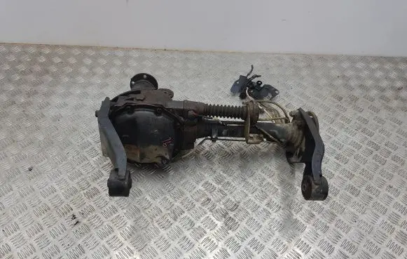Mitsubishi L200 Front differential D293Z222 3692