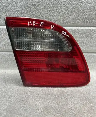 Mercedes-Benz E W211 Tailgate rear/tail lights A2118202964
