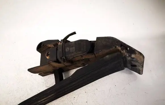 BMW 2 F22 F23 Accelerator throttle pedal 35426853175
