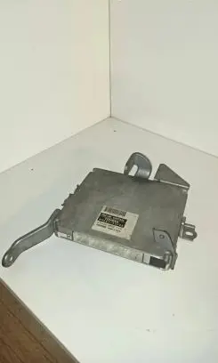 Toyota Prius (XW20) Engine control unit/module 8966147170 2751009522