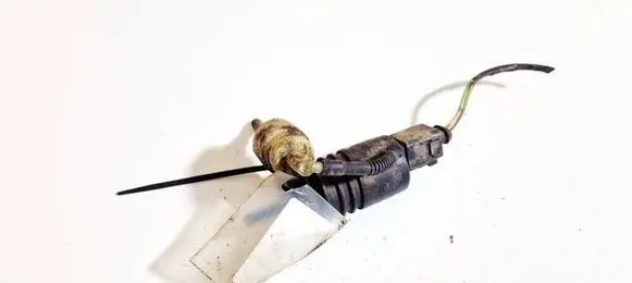 Seat Leon (1P) Windscreen/windshield washer pump 1t0955651a 3028143