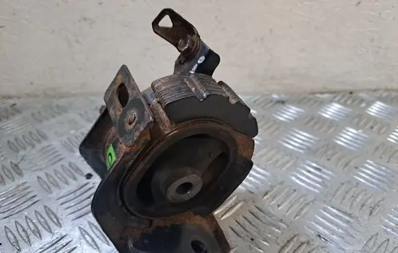 Toyota Corolla Verso AR10 Engine mount bracket 123720R010
