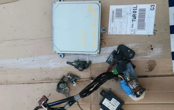 Honda Prelude Engine ECU kit and lock set 37820P5MG61