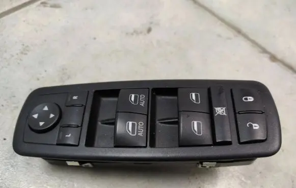 Jeep Grand Cherokee Electric window control switch 60830823AC