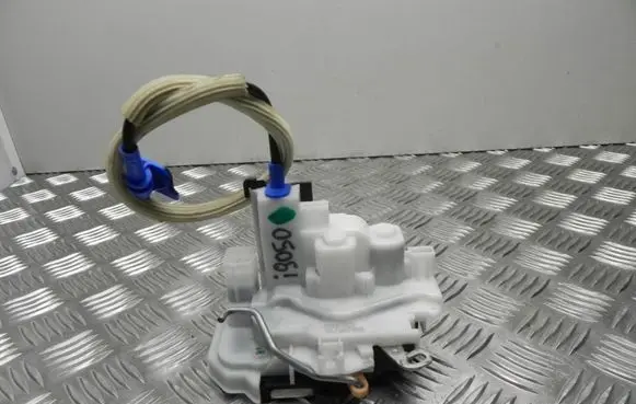 Citroen Nemo Front door lock 1361746080 I9050