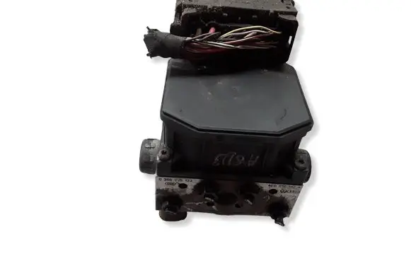 Audi A8 S8 D3 4E ABS Pump 4E0614517A 4E0910517A